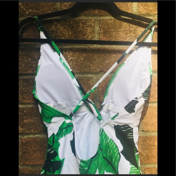 🎉HP🎉NWOT Banana Leaf One Piece Swimsuit🎉 - Picture 5 of 7